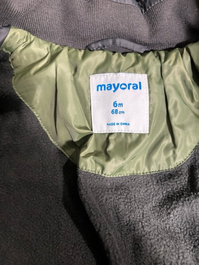 2 abrigos Mayoral 6meses