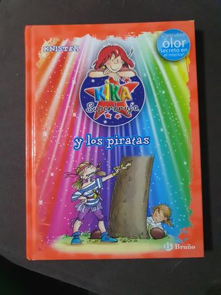 Kika Superbruja y los piratas (ed. COLOR) (Castellano - A PARTIR DE 8 AÑOS - PERSONAJES - Kika Superbruja) (Spanish Edition)