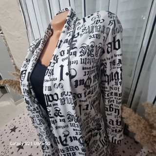 Conjunto de pantalón corto y americana