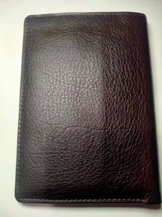 BILLETERA / CARTERA DE CUERO GENUINO.