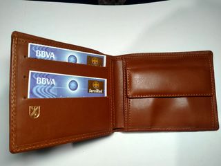 BILLETERA CARTERA DE CUERO MARRÓN EMBLEMA MILITAR