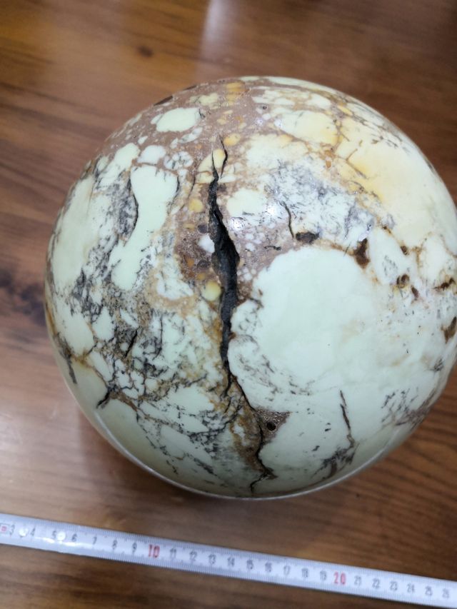 Enorme Sfera di pietra crisoprasio