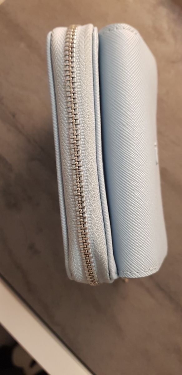 Monedero marca parfois