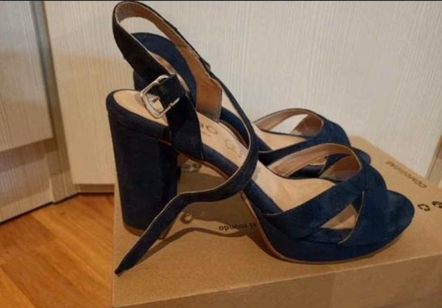 Sandalias azul Mimao