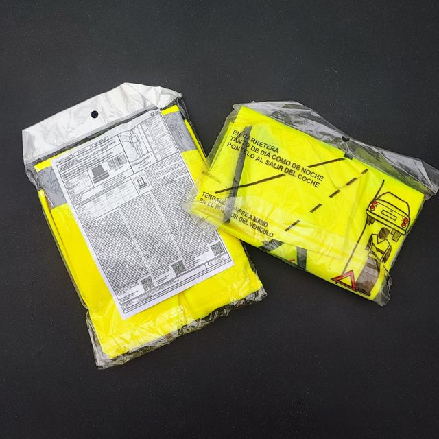 2 Chalecos Reflectantes para coche. REBAJADOS