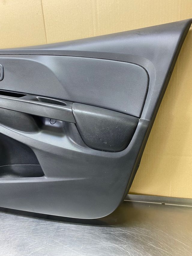 Guarnecido delantero derecho Renault Clio IV