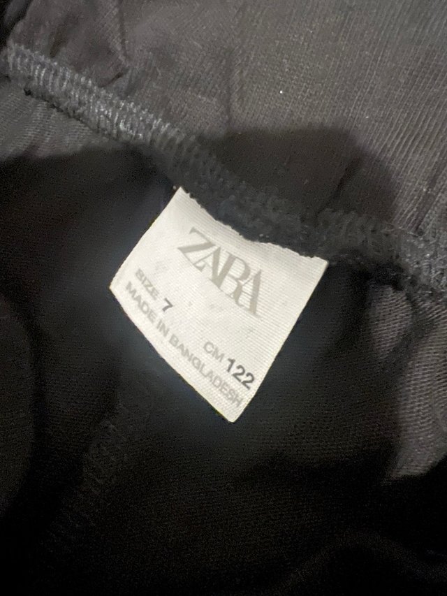 Conjunto Zara talla 122cm