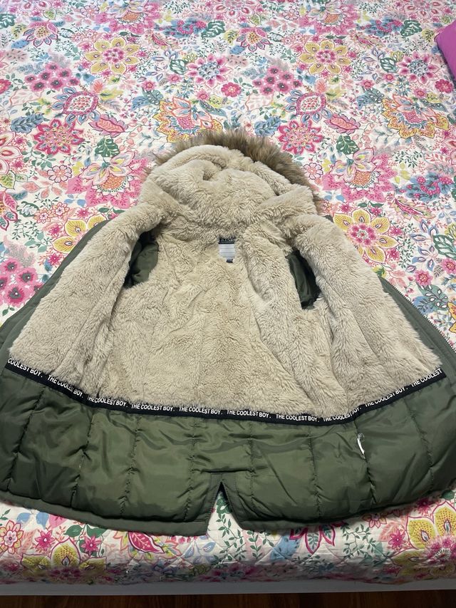 Abrigo niño kiabi 7/8 años