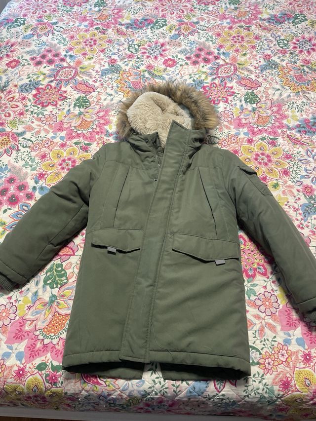 Abrigo niño kiabi 7/8 años