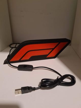 Candeeiro Led F1 com Ligação Usb | Novo