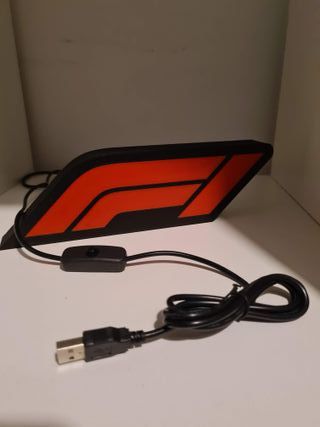 Candeeiro Led F1 com Ligação Usb | Novo