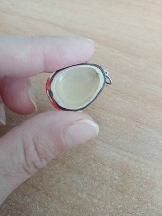 Abalorio huevo de chocolate