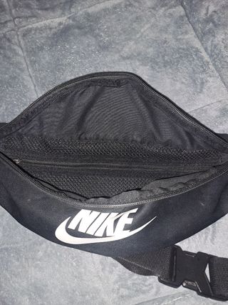 Riñonera Nike