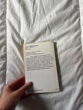 Libro: Romeo y Julieta / Julio César, Shakespeare