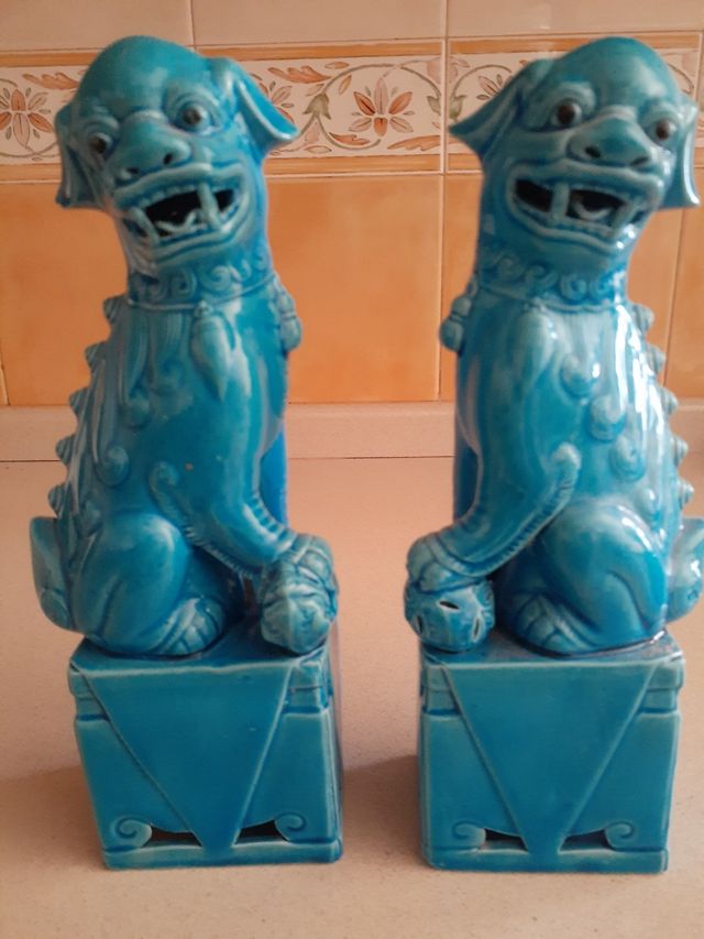 Pareja de perros Fú o furias chinas.