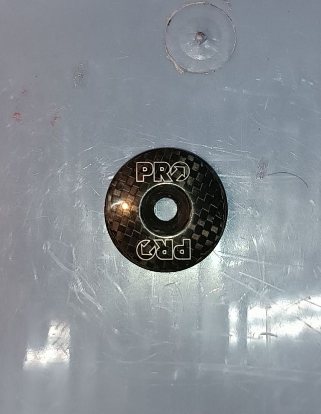 Tapa potencia carbono