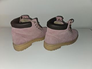 Botas Rosadas Usadas