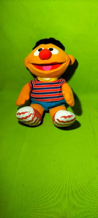 Muñeco EPI parlante de barrio sésamo