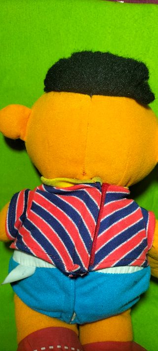 Muñeco EPI parlante de barrio sésamo