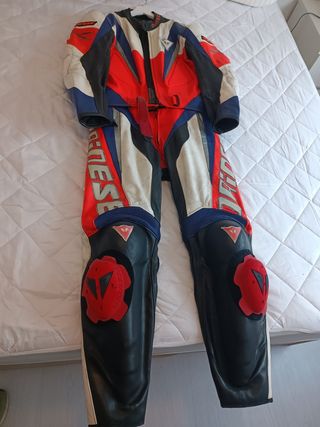 Mono cuero dainese K