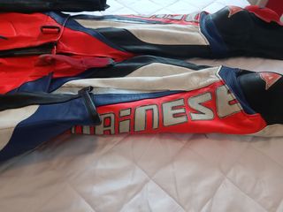 Mono cuero dainese K