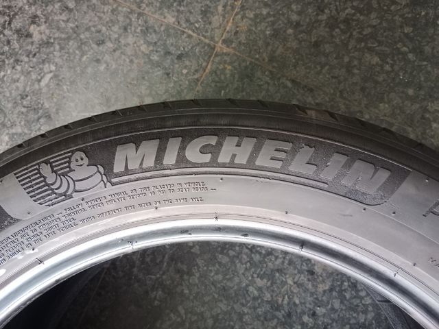 E(6) 215.55.18.99V Michelin.