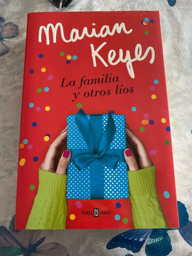 Libro “La familia y otros líos”