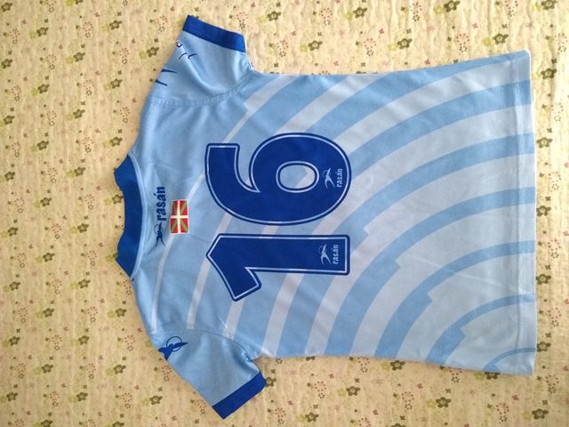 EQUIPACIÓN IKHOBA BARAKALDO