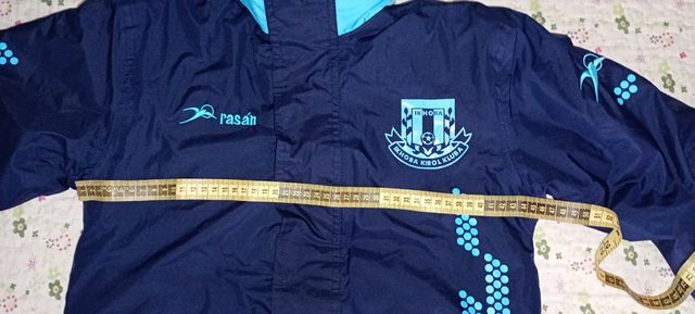 EQUIPACIÓN IKHOBA BARAKALDO