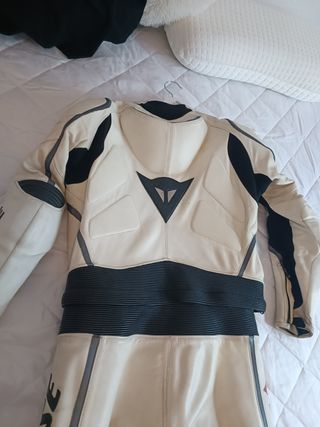 Mono cuero Dainese Laguna Seca 50