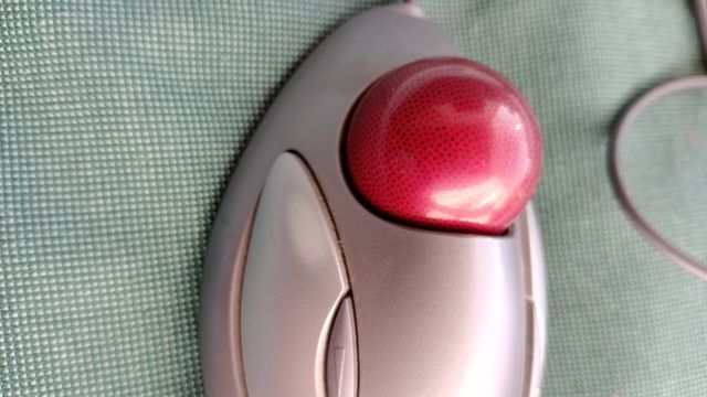 Trackball