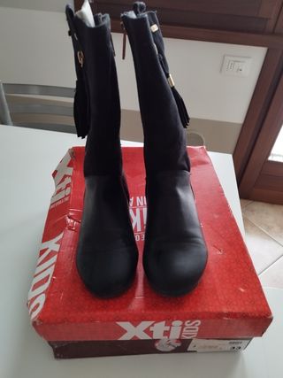 Stivali bambina n. 33