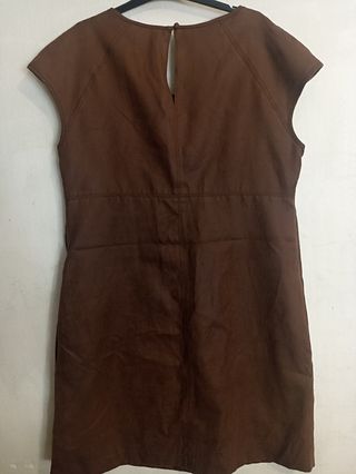 Vestido marrón corto Zara L