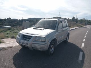 Suzuki Grand Vitara 2000