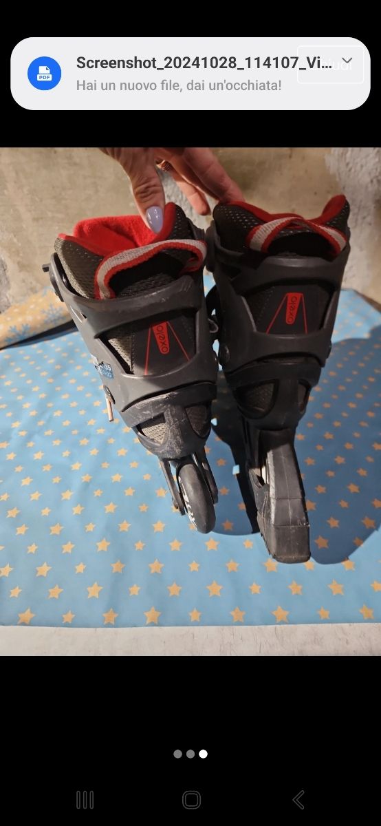 Pattini.Come nuovi.Piu' un bel regalino.