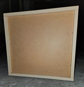 Comodino in legno per cameretta 55 cm x55 cm.