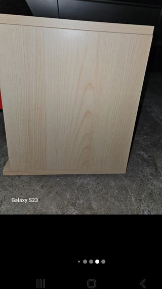 Comodino in legno per cameretta 55 cm x55 cm.