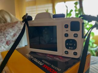 Kodak pixpro astro zoom az405