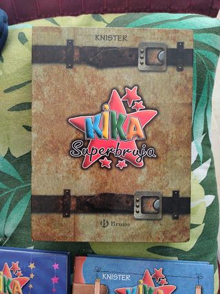 Pack Kika (n.º 14 + El mundo de Kika) (Especiales Kika Superbruja) (Spanish Edition)