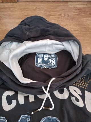 Sudadera con capucha y bolsillos talla M