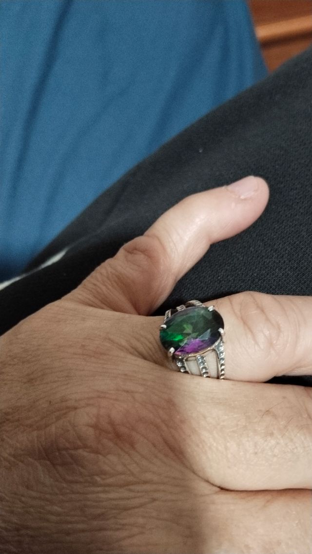 Anillos de plata y topacio místico