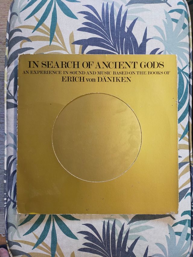 Erich Von Daniken. LP Absolute Elsewhere.