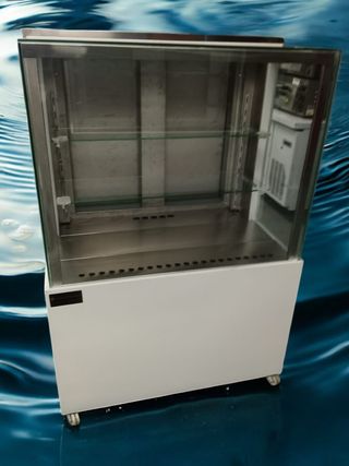 VITRINA PASTELERA FABRICAMOS A MEDIDA