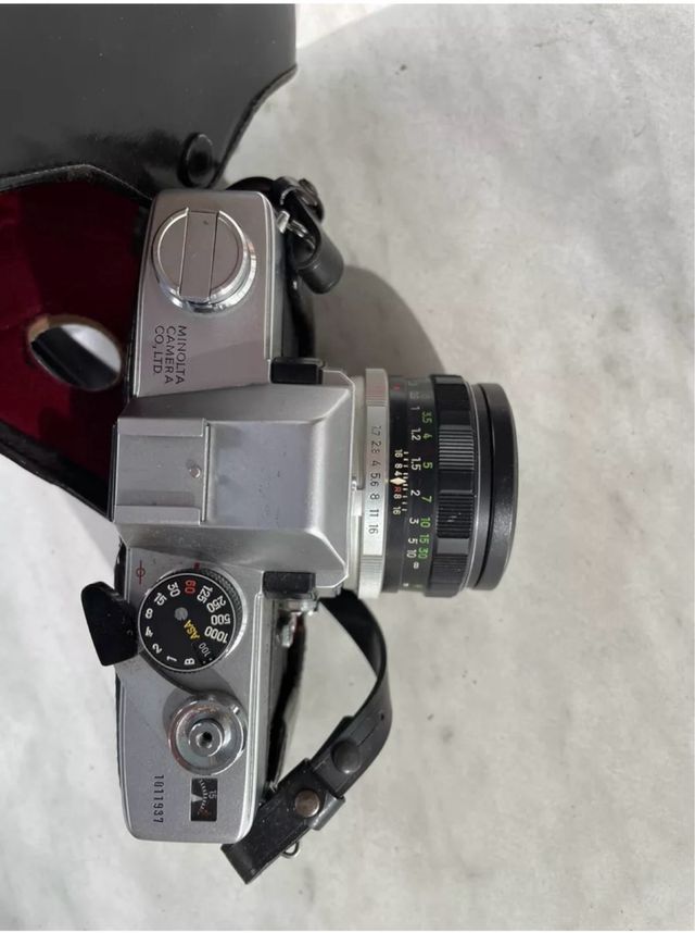 Cámara minolta srt 101 y MC rokkor PF 1:17 f55mm