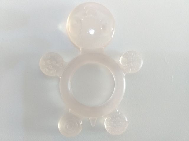 Mordedor de silicona: tortuga transparente