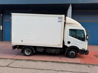 Nissan NT400 Cabstar isotermo 2019