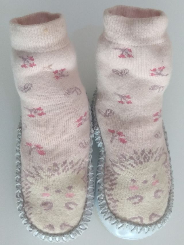 Talla 23 - 24 zapatillas niña