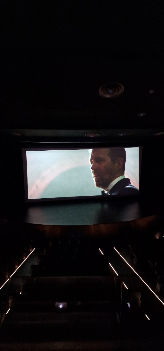 Proyector Barco Dp2k-10s + lente + servidor