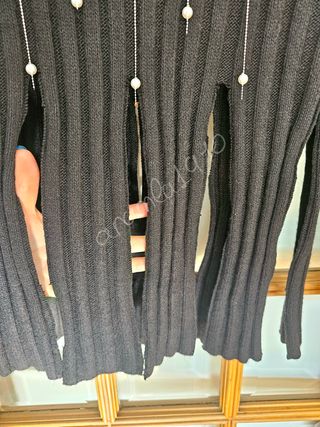 Jersey de punto flecos perlas zara