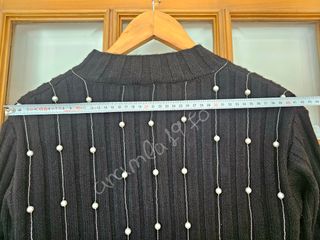 Jersey de punto flecos perlas zara
